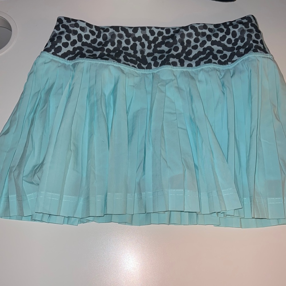 lululemon skirt size 2 NWOT